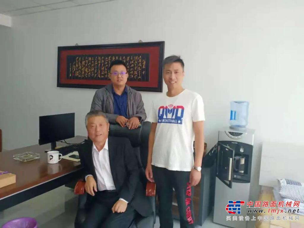 約翰迪我劣秀心碑去自于對“聞于心，踐于止”的激情親切實際